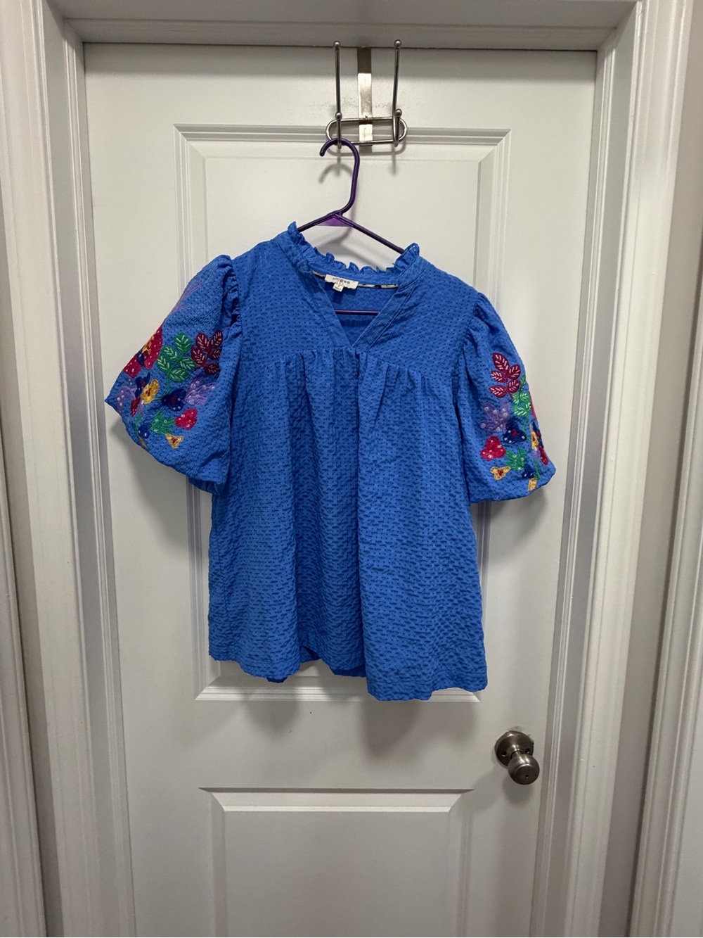 UmGee Blue Embroidered Puff-Sleeve Women's Top size medium